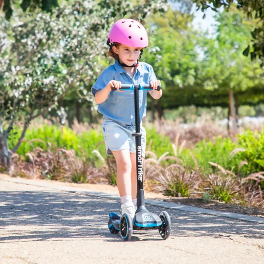 SmarTrike Xtend Scooter Ride-On