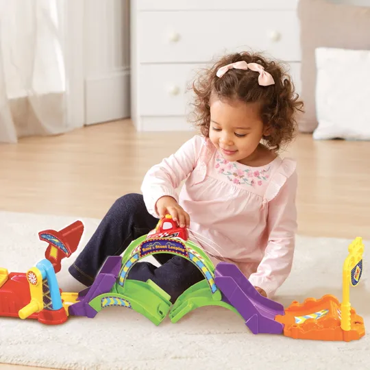 Vtech Toet Toet Auto's Race En Stunt Looping