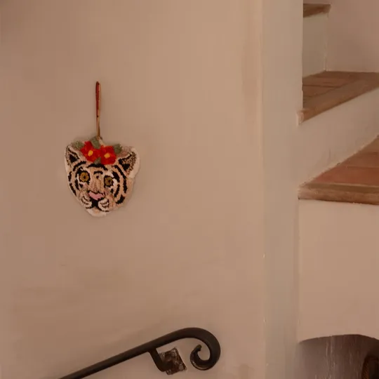 Doing Goods Wandhanger Dierenkop - Tapis Amis - Floral Witte Tijger