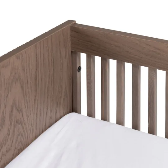 Kidsmill Levi Babykamer Incl. Rechte Potenset Walnoot