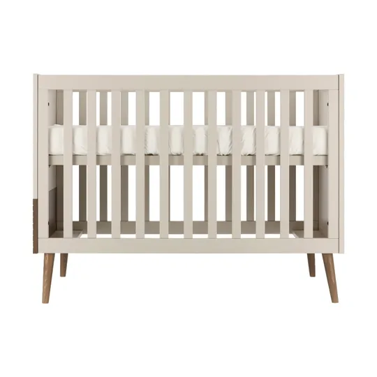 Europe Baby Sev Babykamer Cashmere/Walnoot