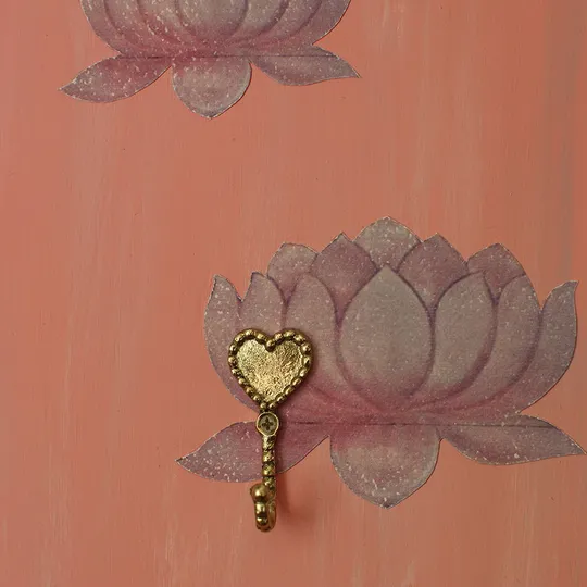 Doing Goods Saachi Heart Hook - Gold Shiny