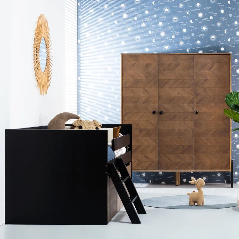 Europe Baby Beau Kledingkast 3-Deurs Walnoot Incl. Houten Onderstel