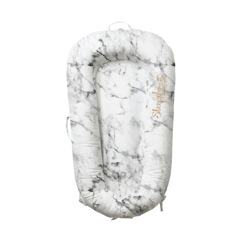 DockATot Deluxe+ Babynestje Carrara Marble