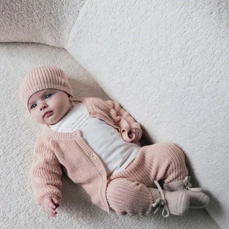 Feetje Vestje Gebreid The Magic is in You Roze