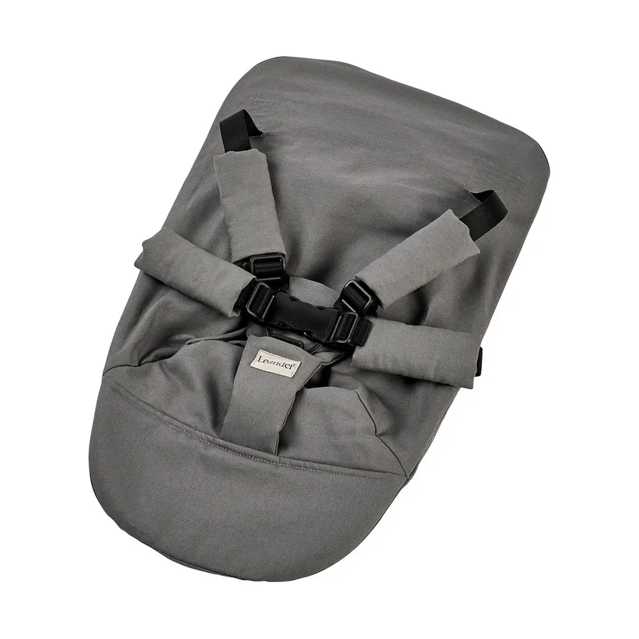 Leander Newborn Seat